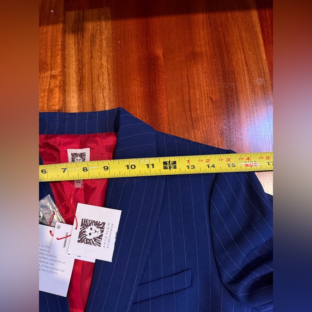 NWT Anne Klein Navy Pinstripe Suit, 6/8 - Picture 7 of 16